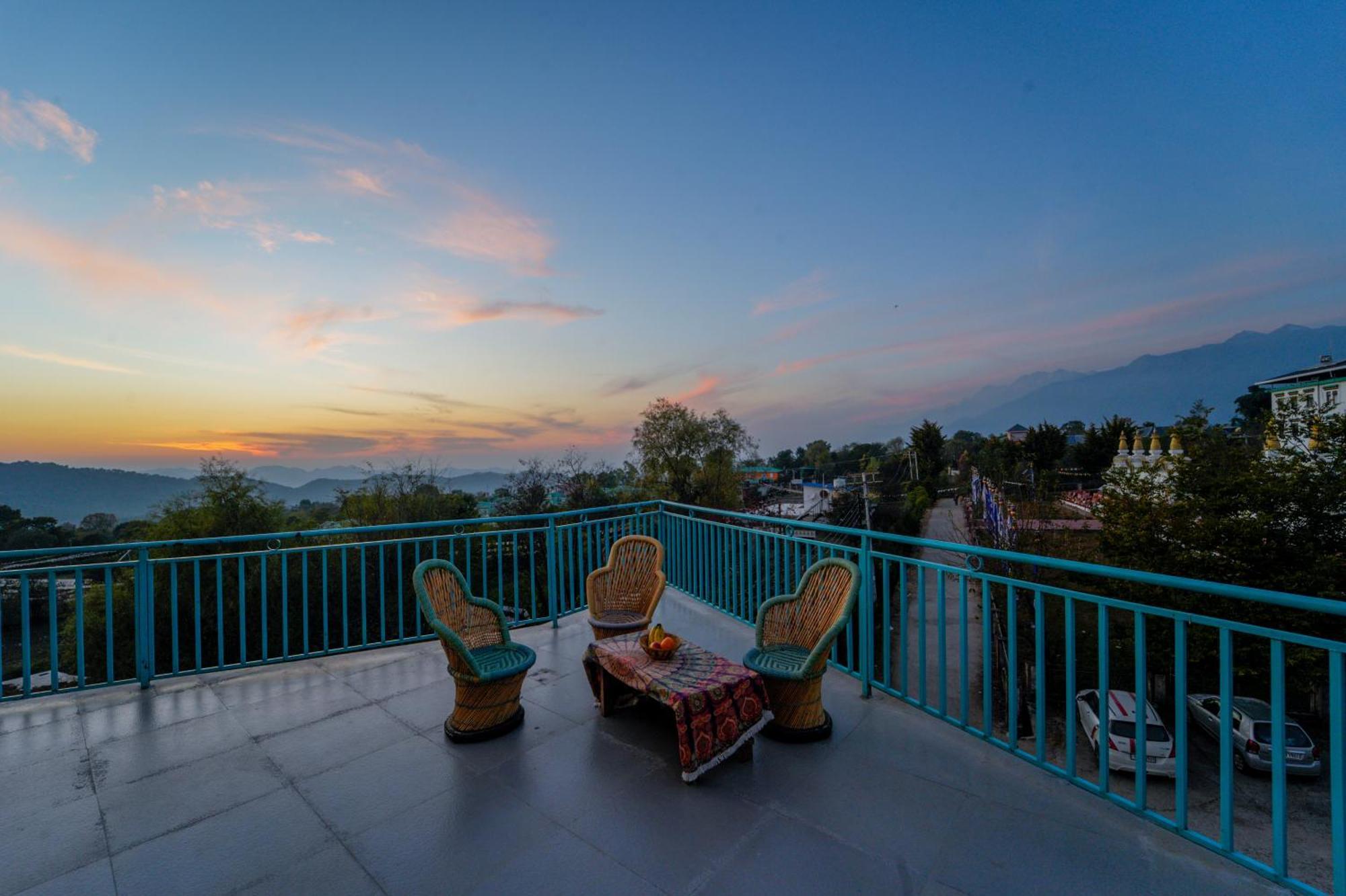 Chokling Arthouse - The Treasure Of Himalayas Hotel Bīr Екстериор снимка