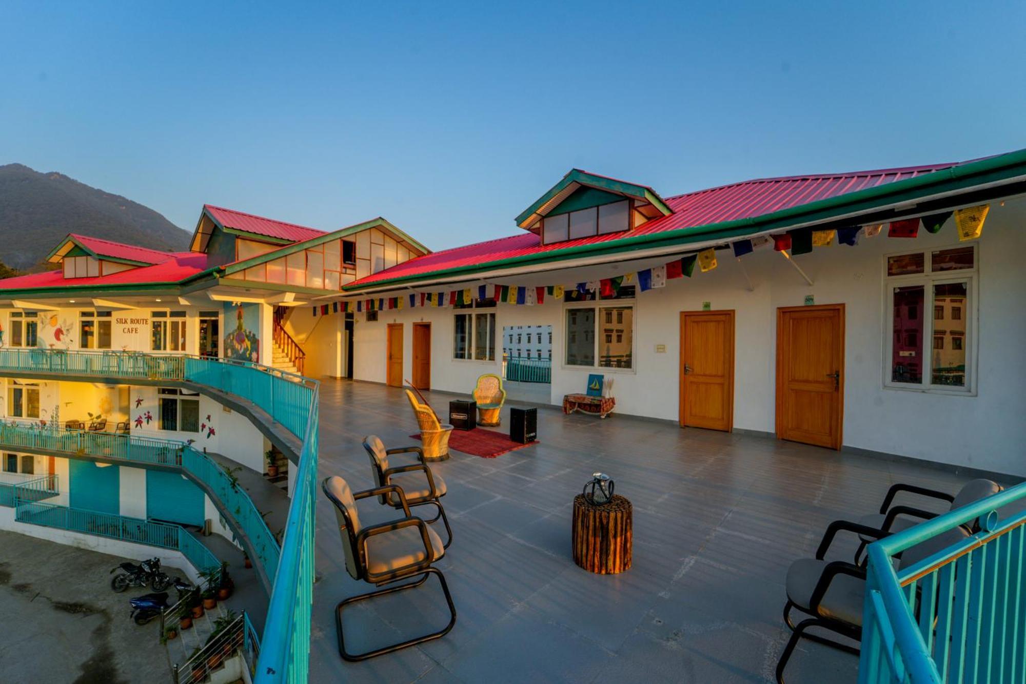Chokling Arthouse - The Treasure Of Himalayas Hotel Bīr Екстериор снимка