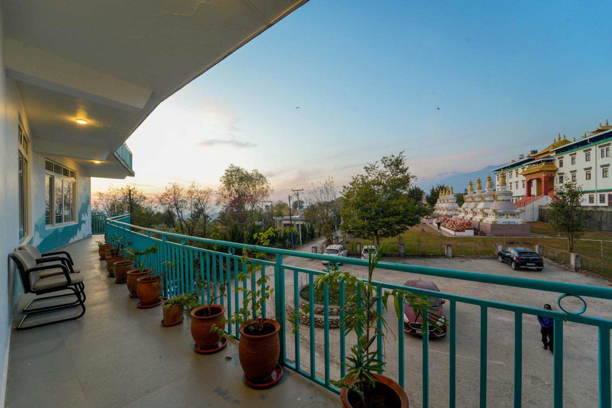 Chokling Arthouse - The Treasure Of Himalayas Hotel Bīr Екстериор снимка