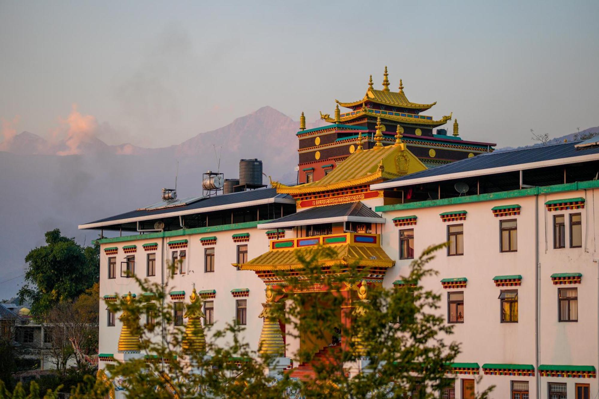 Chokling Arthouse - The Treasure Of Himalayas Hotel Bīr Екстериор снимка