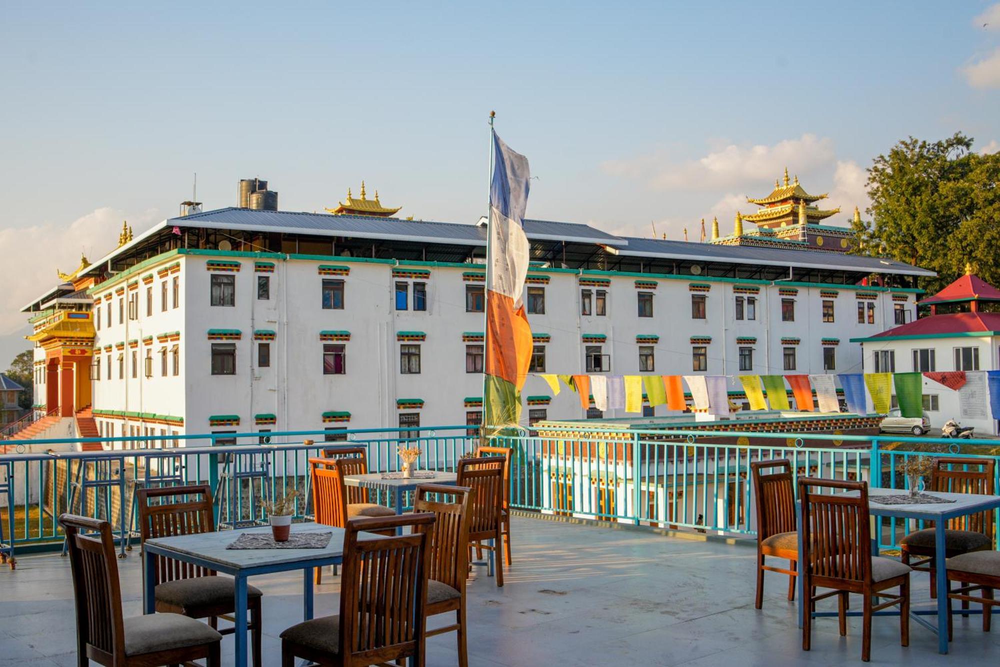 Chokling Arthouse - The Treasure Of Himalayas Hotel Bīr Екстериор снимка