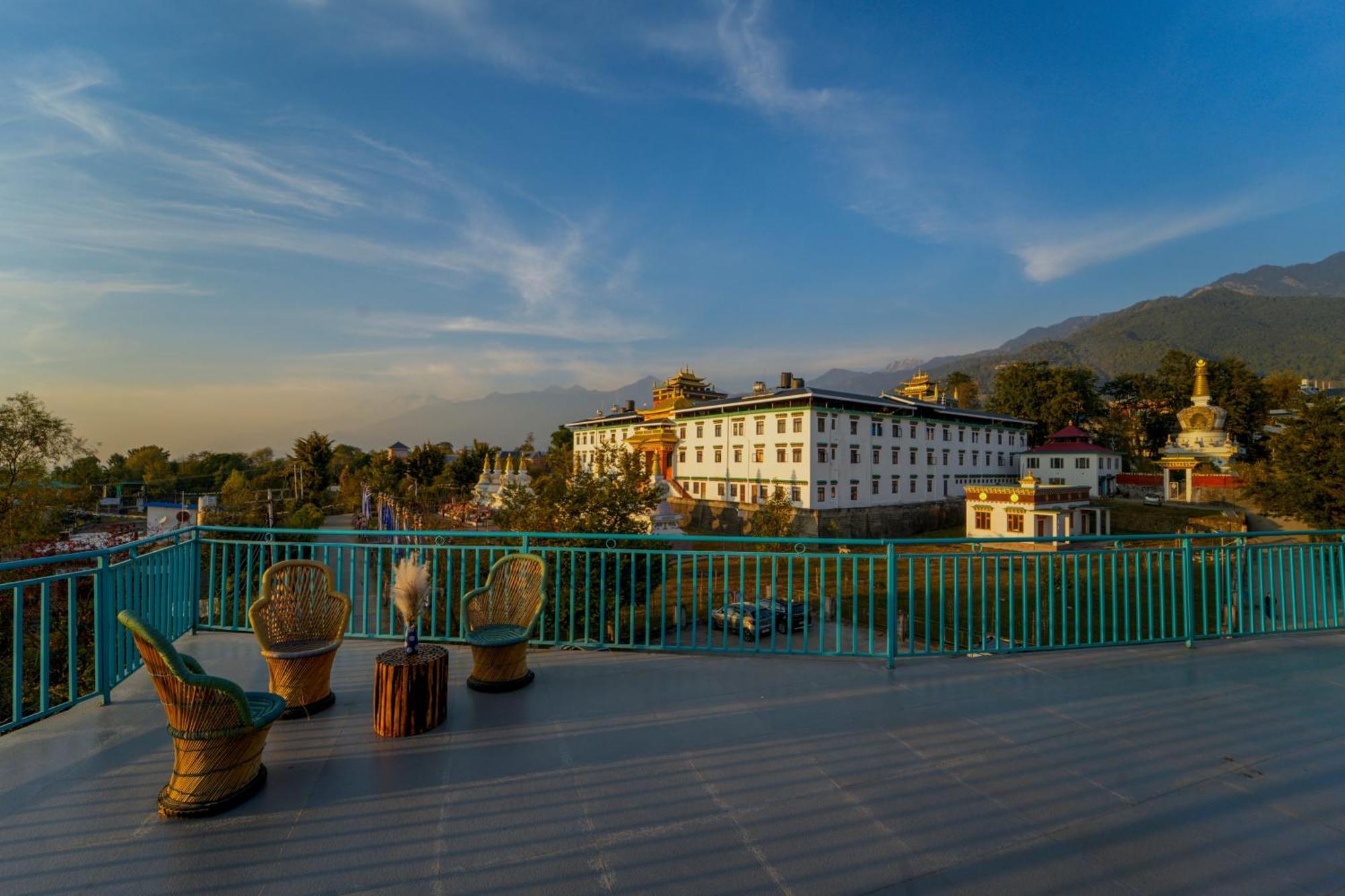 Chokling Arthouse - The Treasure Of Himalayas Hotel Bīr Екстериор снимка