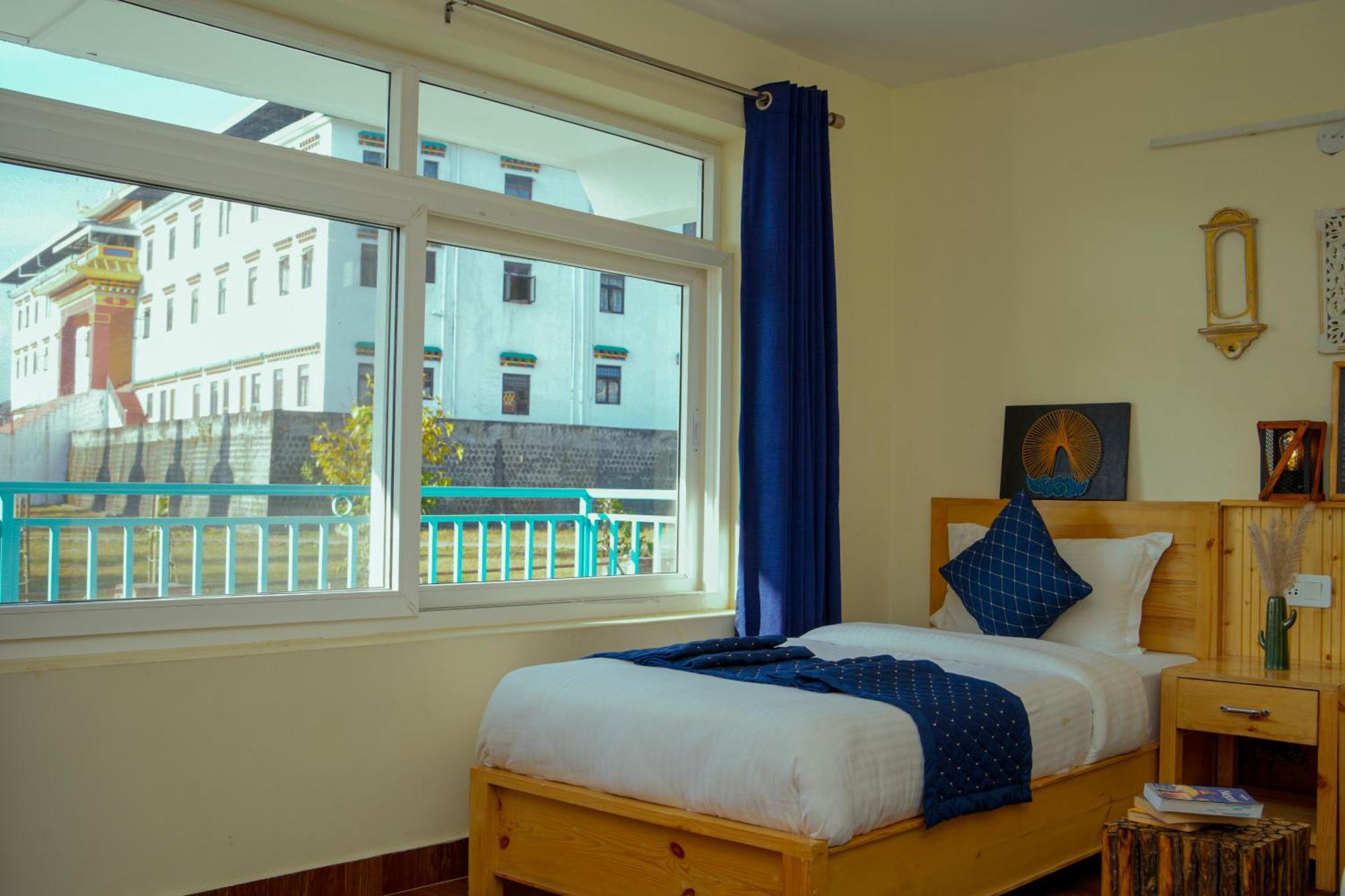 Chokling Arthouse - The Treasure Of Himalayas Hotel Bīr Екстериор снимка